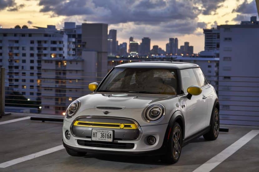 Video: MINI Cooper SE gets a wild first commercial