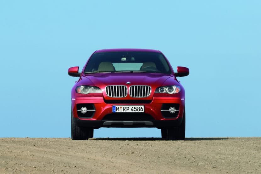 Video: Here’s an electric BMW X6 doing a tank turn