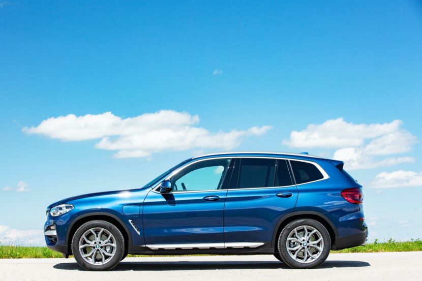 VIDEO: How Far Can the BMW X3 xDrive30e Drive on EV Power?