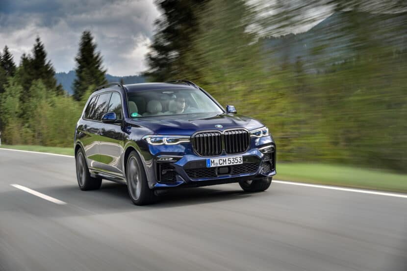 Video: BMW X7 M50i takes on G63 AMG in rolling race
