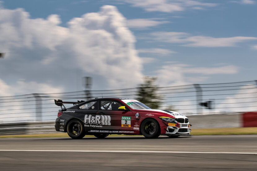 BMW Z4 GT3 and M4 GT4 are still successful in sim racing events