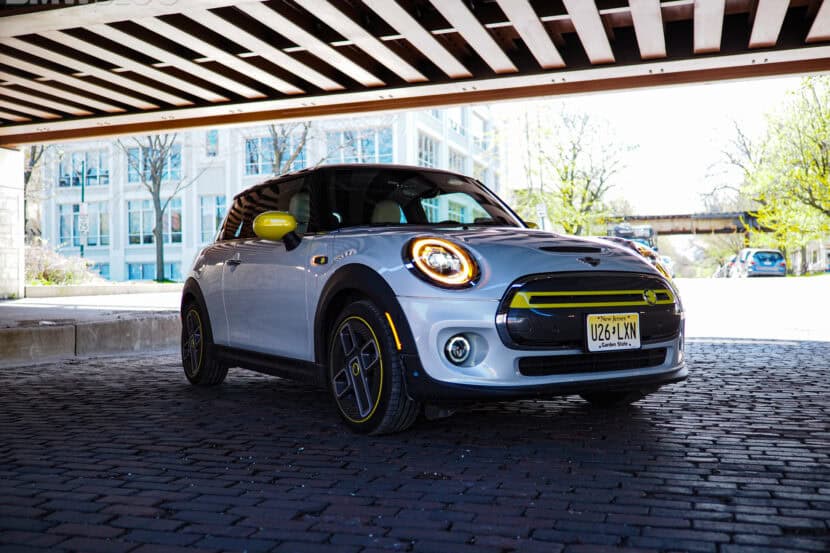 MINI Cooper SE vs Honda e — Auto Express Test