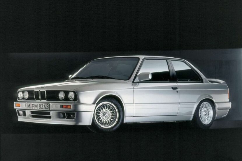 Video: How does a 30-year old BMW 325is handle on track today?