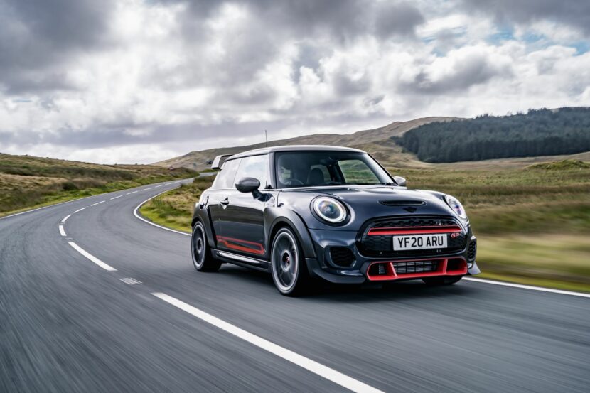 Video: Evolve compare tuned MINI JCW GP to stock one for research