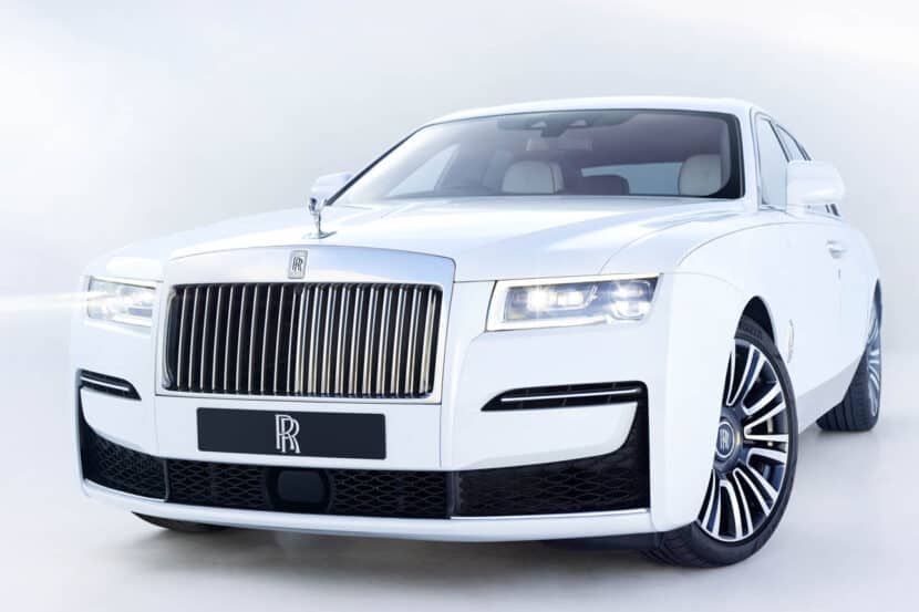 Photo Comparison: 2021 Rolls-Royce Ghost vs First-Gen Ghost