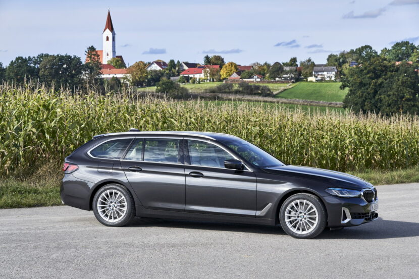 2021 BMW 530d xDrive Touring LCI – New photo gallery