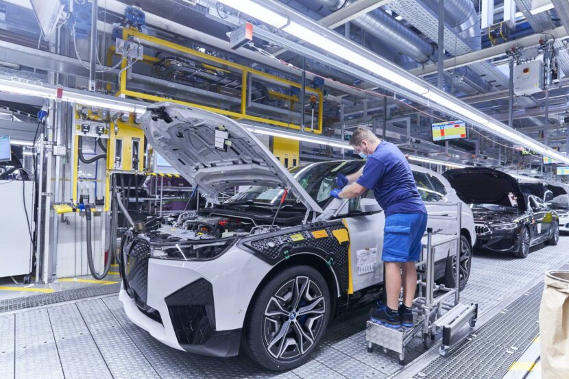 Video: Here’s a glimpse into how the BMW iX is made