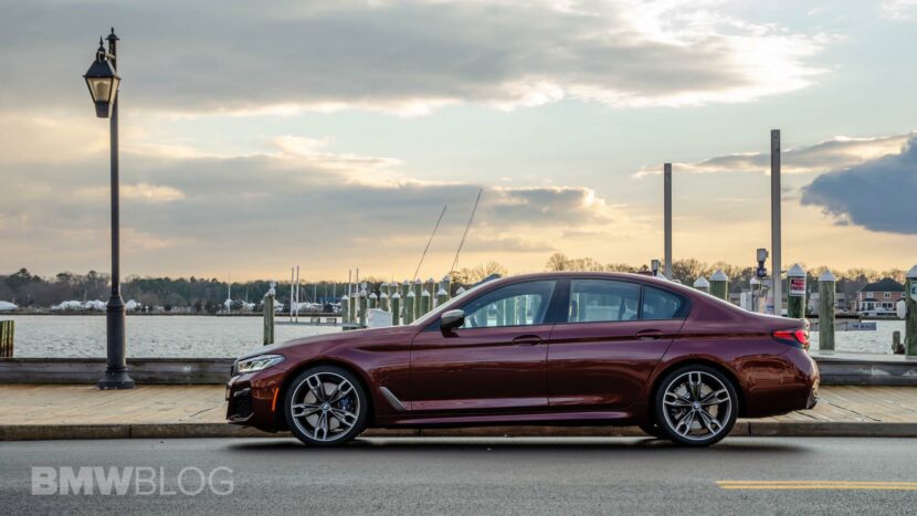 BMW M550i Sedan in Aventurin Red