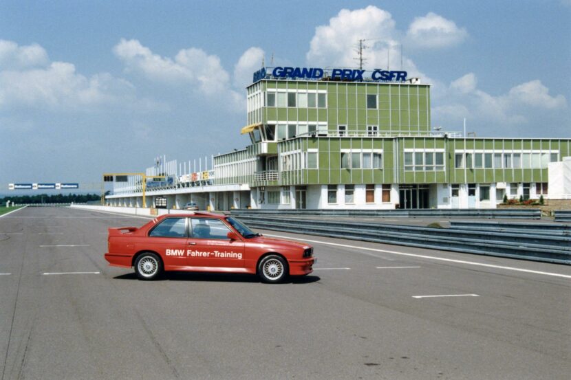 Video – The BMW E30 318is Is the ‘Baby M3’ of Old