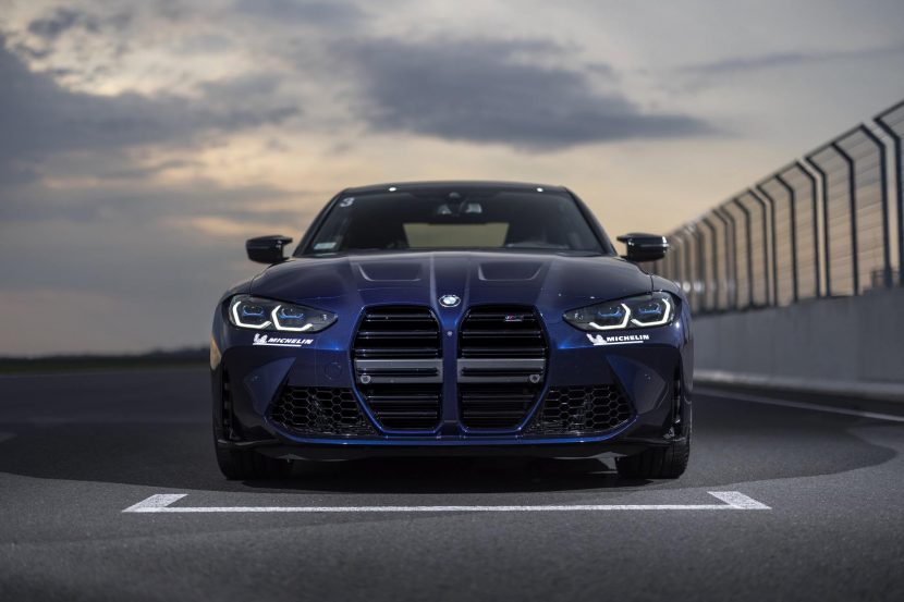 BMW M3/M4 in Tanzanite Blue and Toronto Red featured in Poland