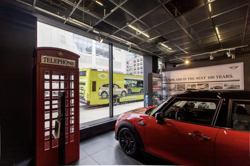 You Can Now Check Out the MINI Hardtop and Convertible in AR