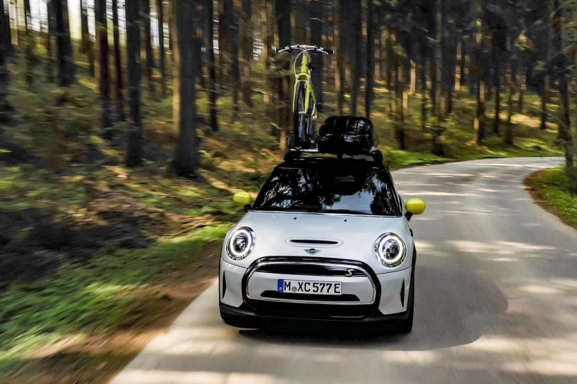 Electric MINI Cooper SE is a Great Buy at $20,000