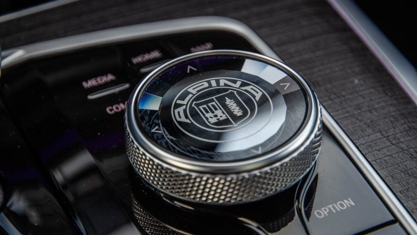 2021-ALPINA-XB7-Test-Drive (20 of 31) The iDrive controller in the BMW ALPINA XB7