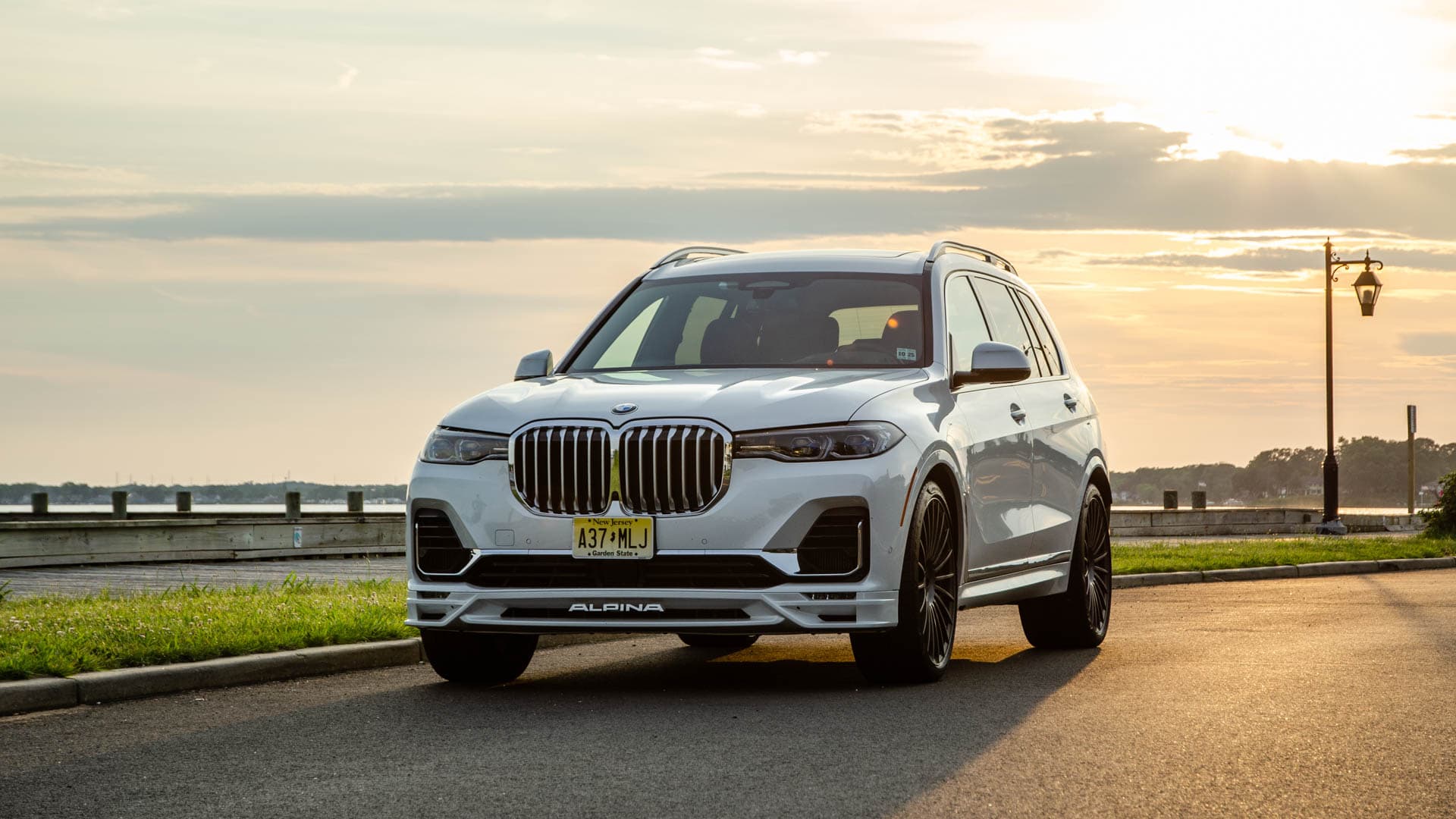 ALPINA XB7 front end