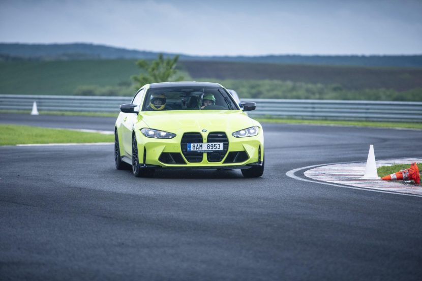 Video: BMW M4 Competition vs Chevrolet Corvette comparison review