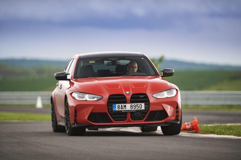 Video: BMW M3 vs Audi RS5 and AMG C63 Black Series drag race