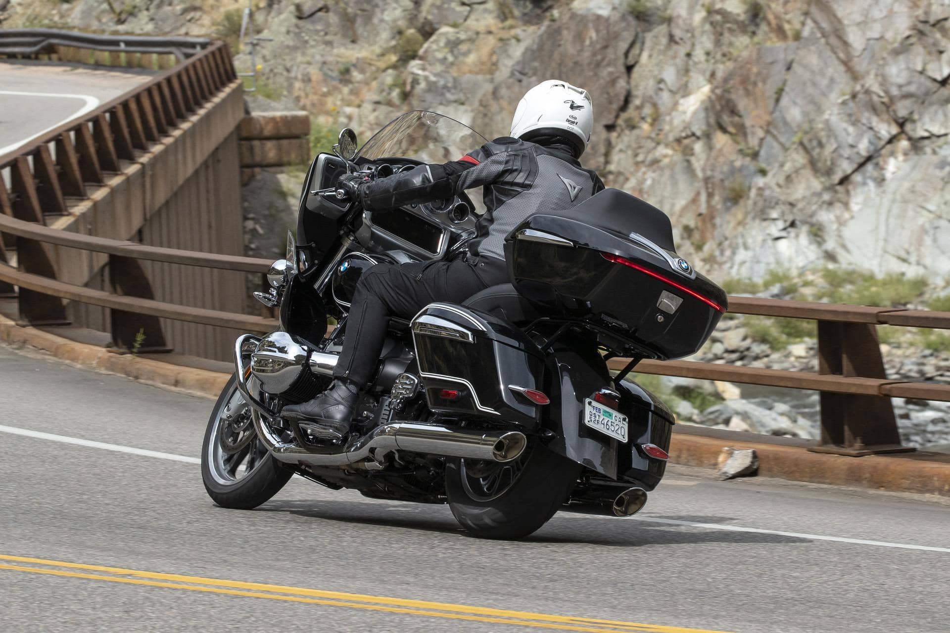 2021 BMW R18 B & Transcontinental Review: Big Boxer, Big Bagger Energy