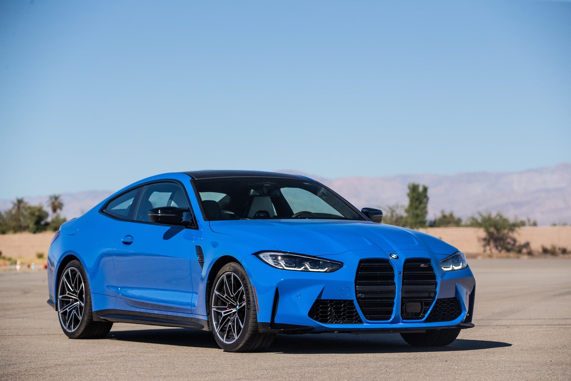 TEST DRIVE: 2022 BMW M3 / M4 Competition xDrive