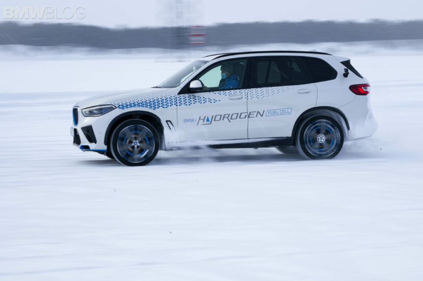 BMW iX5 Hydrogen drifting