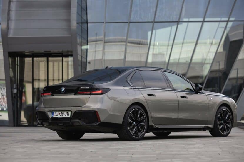 VIDEO: Is the BMW i7 Impressive But Secretive?