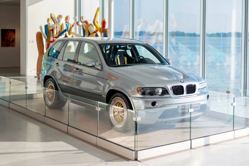 BMW X5 Le Mans Concept Brings V12 Engine To Bratislava Museum