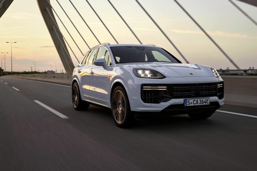 729 HP Porsche Cayenne Turbo E-Hybrid Takes on the BMW XM