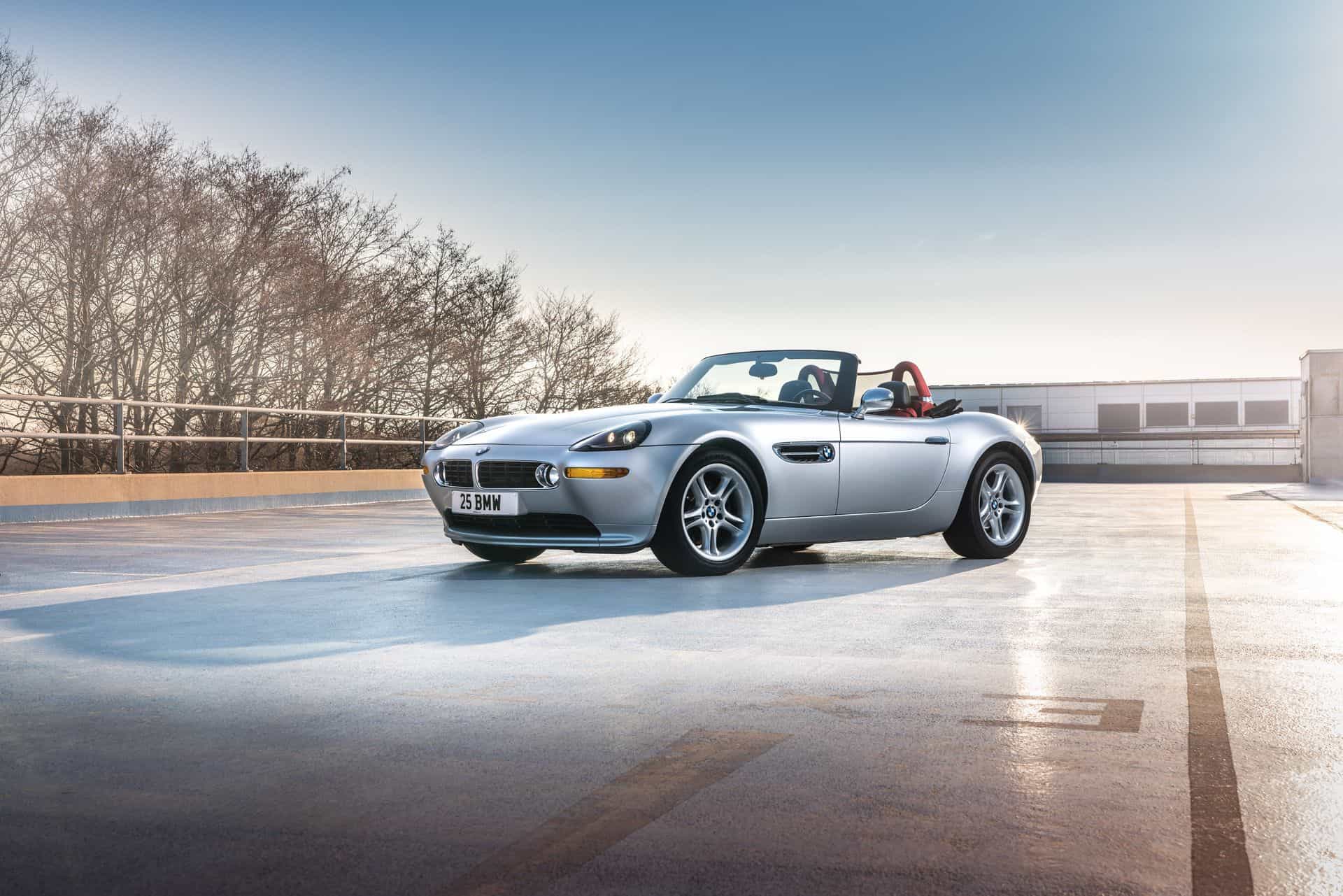 Three quarter view BMW Z8 Roadster