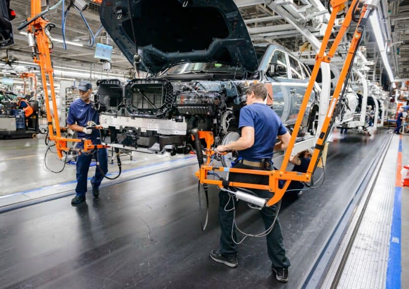 BMW XM G09 in assembly at Plant Spartanburg