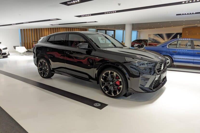 2024 BMW X2 M35i Looks Menacing In All-Black Attire