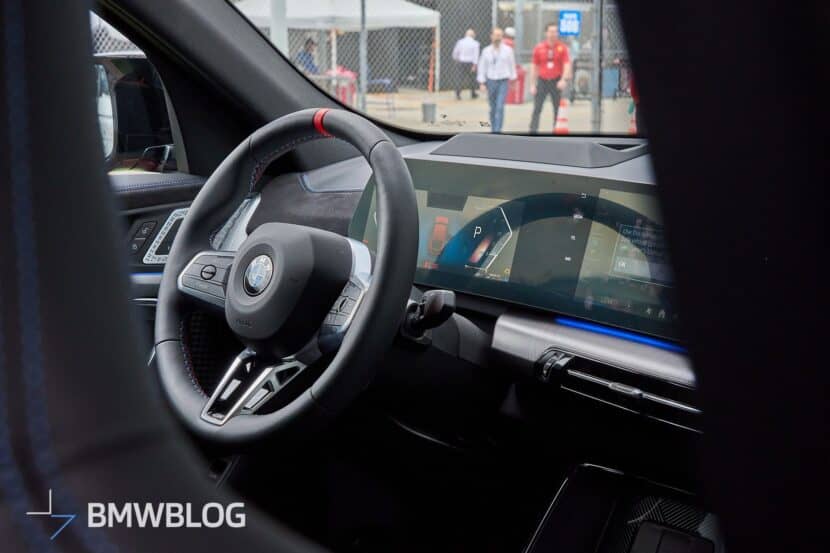 2024 BMW X2 front screen and steering wheel