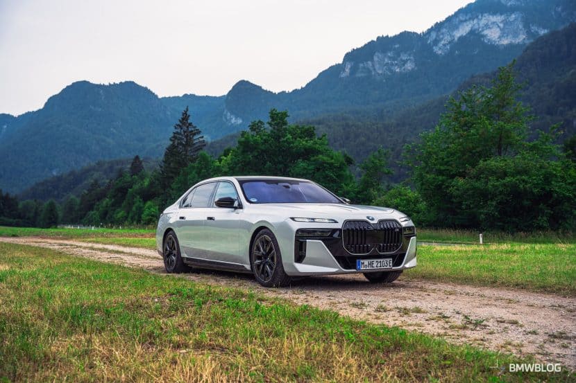 2024-bmw-m760e-review-25