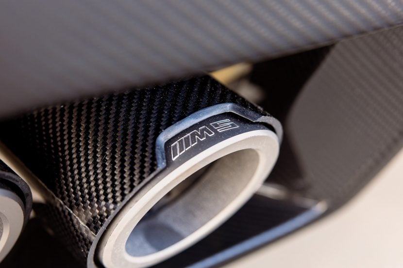 BMW M5 G90 Decked Out With Carbon Fiber Goodies