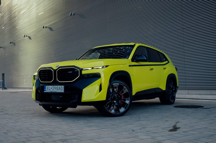 BMW XM in Yellow