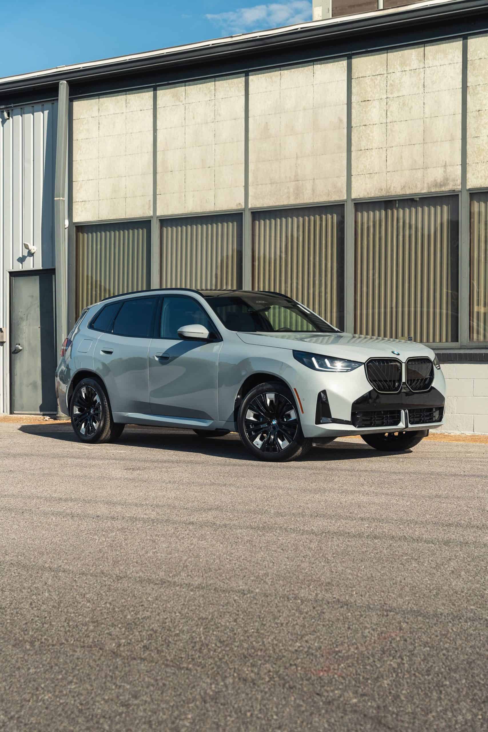 Side view of the 2025 BMW X3 30