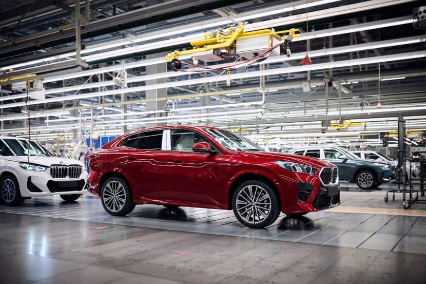 BMW Regensburg Factory Sets Production Record In 2025