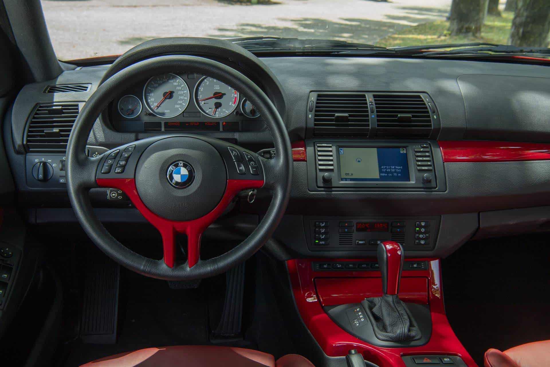 The interior of the BMW X5 E53