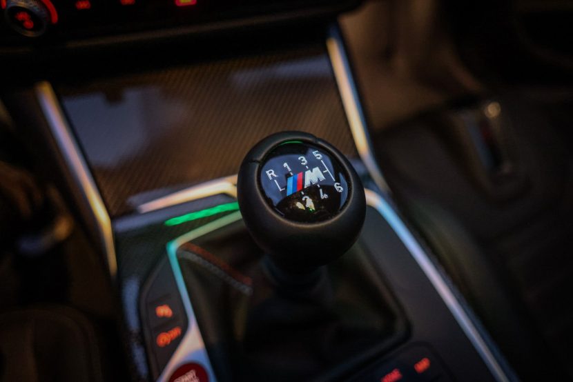 2025-bmw-m2-manual-review-java-green-13 BMW M2 shifter