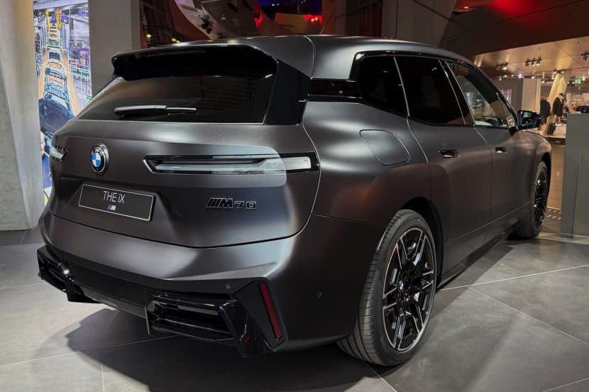 BMW iX M70