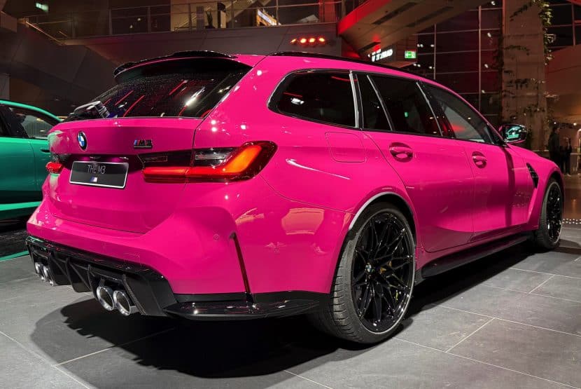 BMW M3 Touring Ruby Star