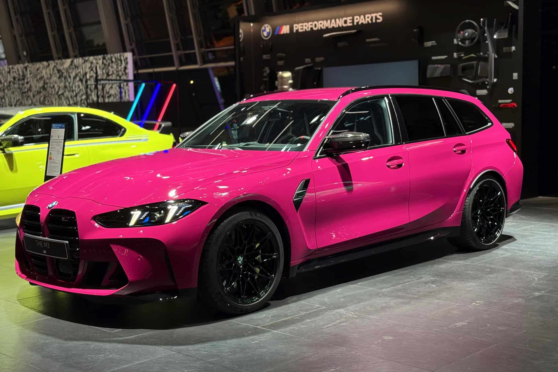 BMW M3 Touring Ruby Star