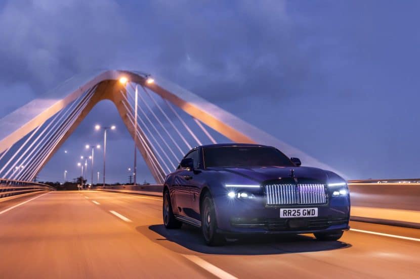 Rolls-Royce Will Offer Spectre Battery Replacements Beyond 2050