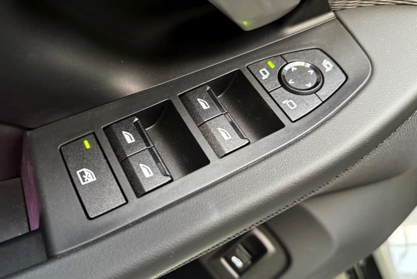 2024 BMW 5ER G60 FENSTERHEBER BEDIENEINHEIT HARTPLASTIK 01