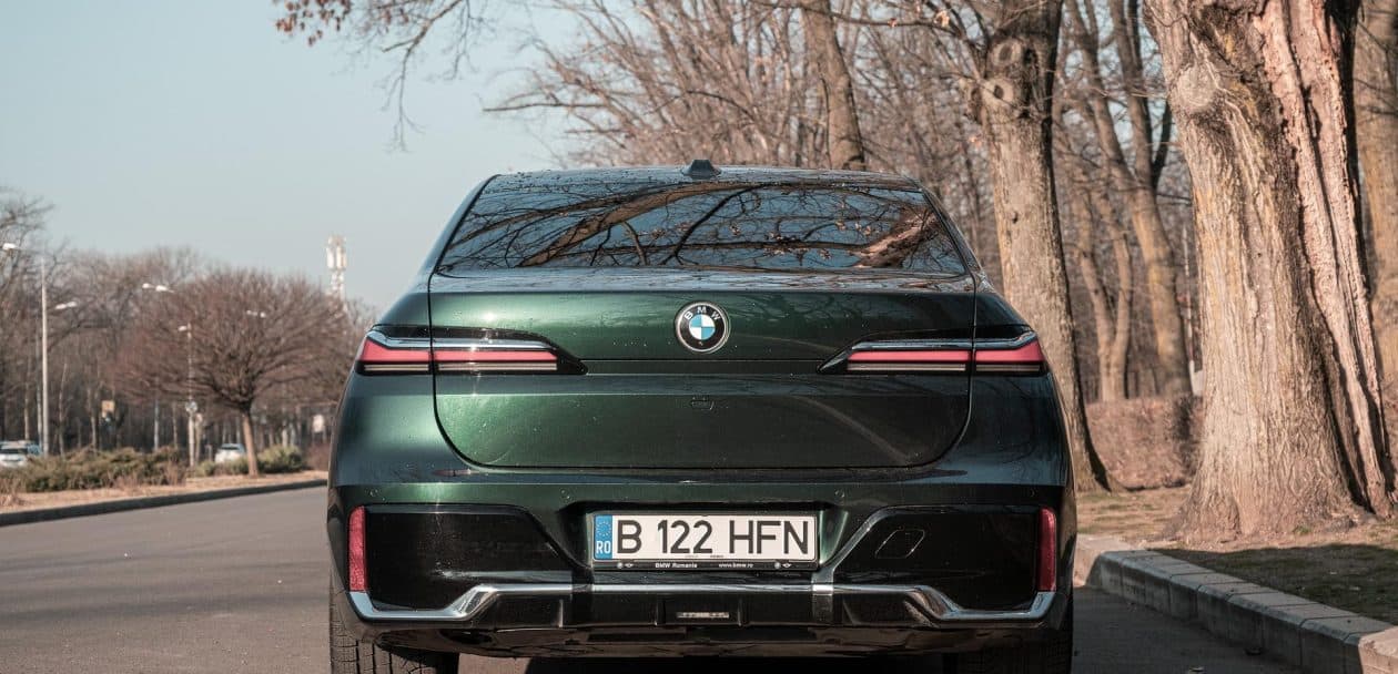 2025 bmw 740d review 17