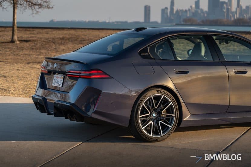 2025 BMW M5 SEPIA METALLIC 23 2025 BMW M5 SEPIA METALLIC 23