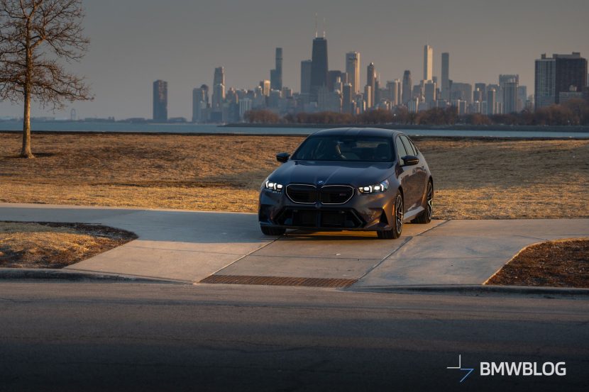 2025 BMW M5 SEPIA METALLIC 32