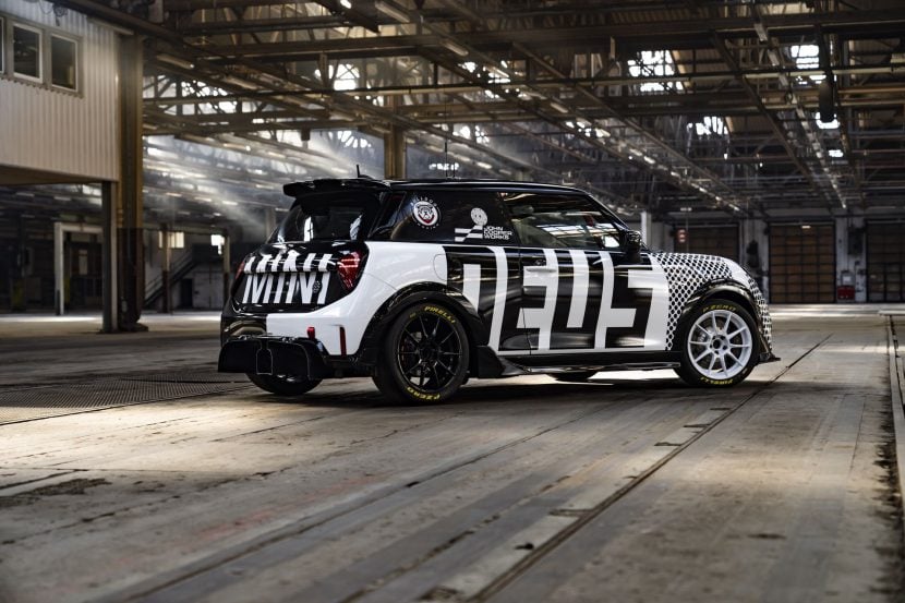 2025 MINI JOHN COOPER WORKS BULLDOG RACING 20 2025 MINI JOHN COOPER WORKS BULLDOG RACING 20