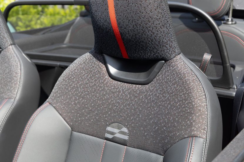 2025 MINI JOHN COOPER WORKS SEATS 00