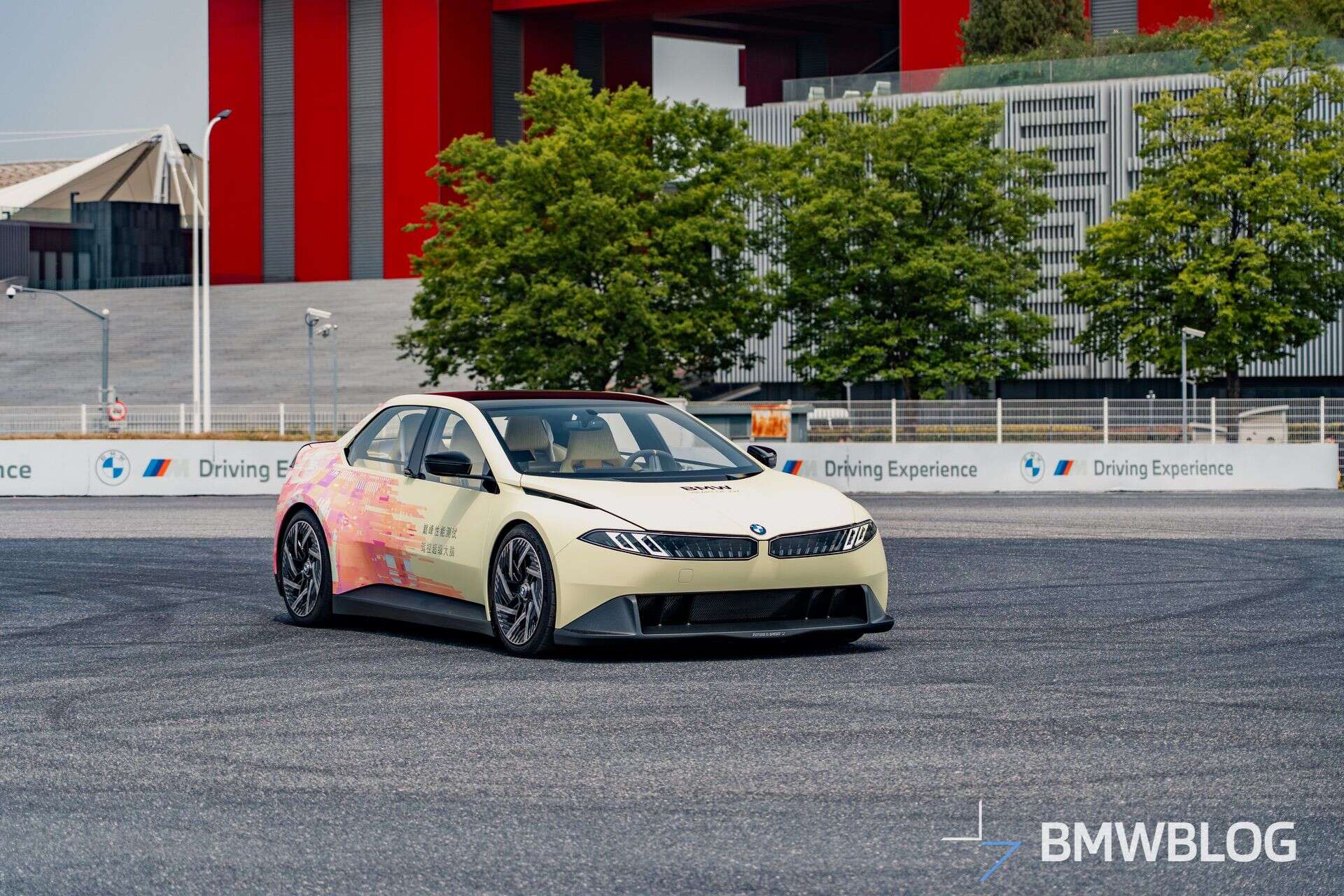 BMW VISION DRIVING EXPERIENCE VDX 05