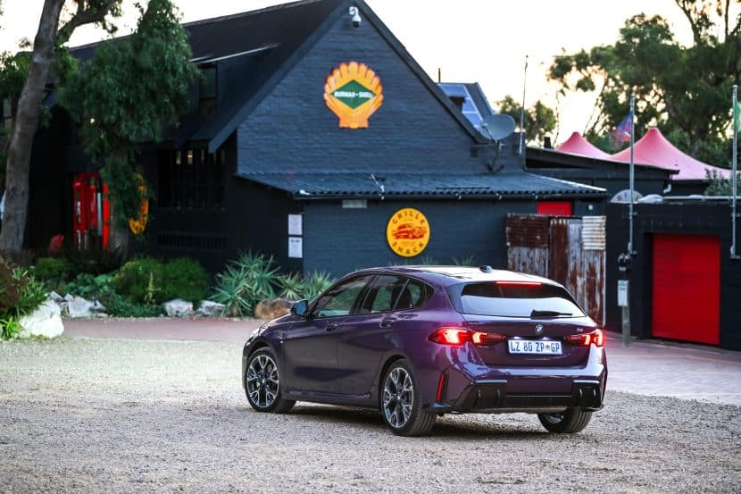 2025 BMW 1 SERIES 118 11