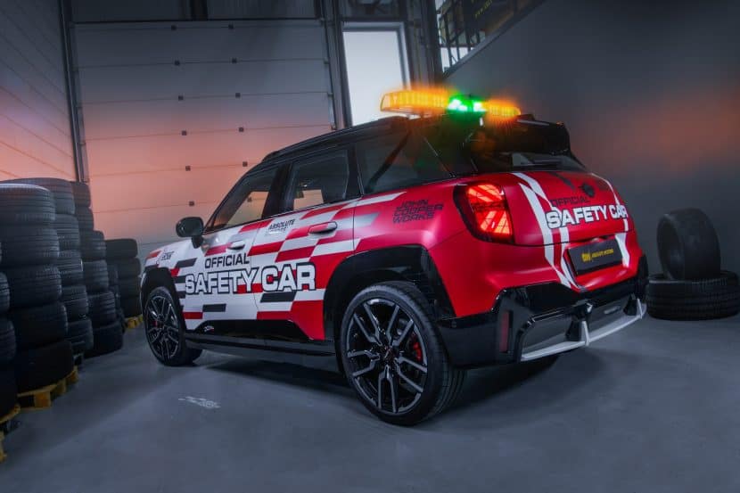 MINI ACEMAN JCW SAFETY CAR 5